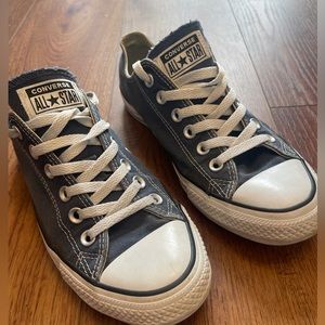 Converse - blue - lightly used - size 8W/6M